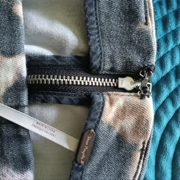 Free People Modern Black Tie Dye Denim Panel Mini Skirt Sz 12 - Picture 5 of 5